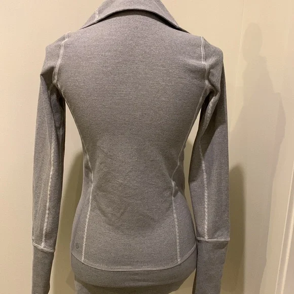 Lululemon jacket - Picture 4 of 8